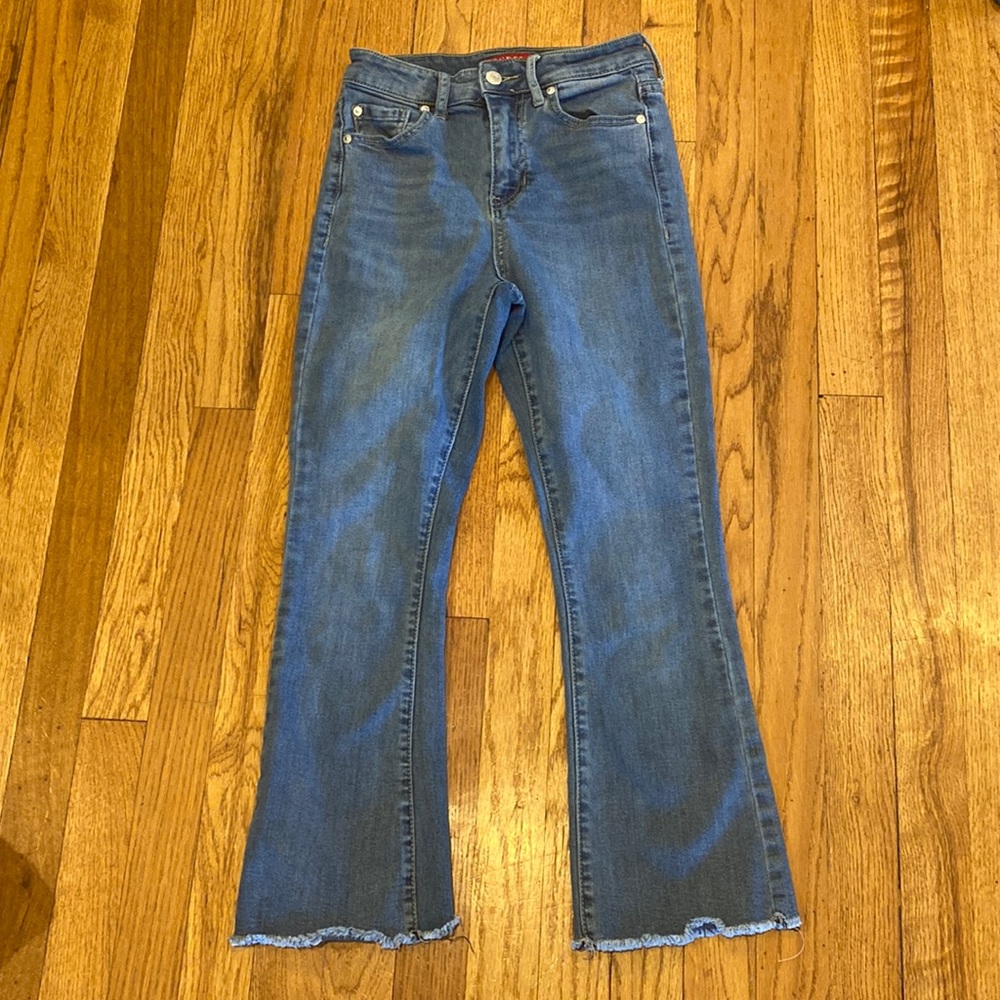 This is a one of a kind blue Jean capri